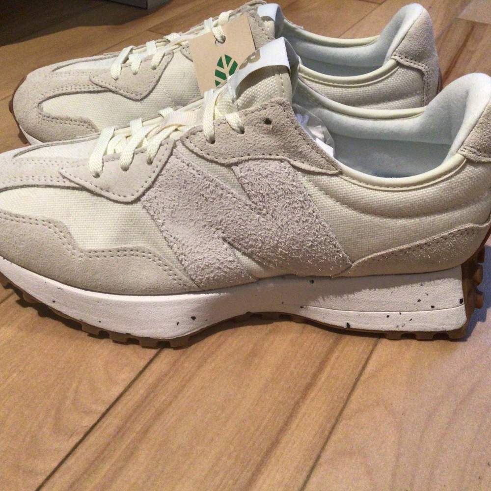 Women New Balance 327